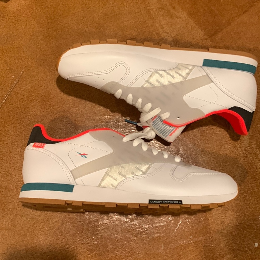 Reebok CL leather ATI “MIST” Limited size 10
